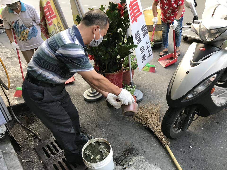 2018.08.11預防登革熱，義工總動員